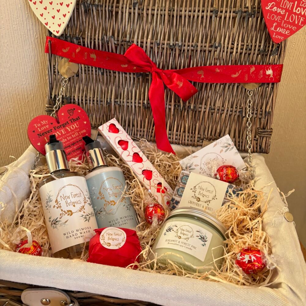 Luxury Valentines Day Basket